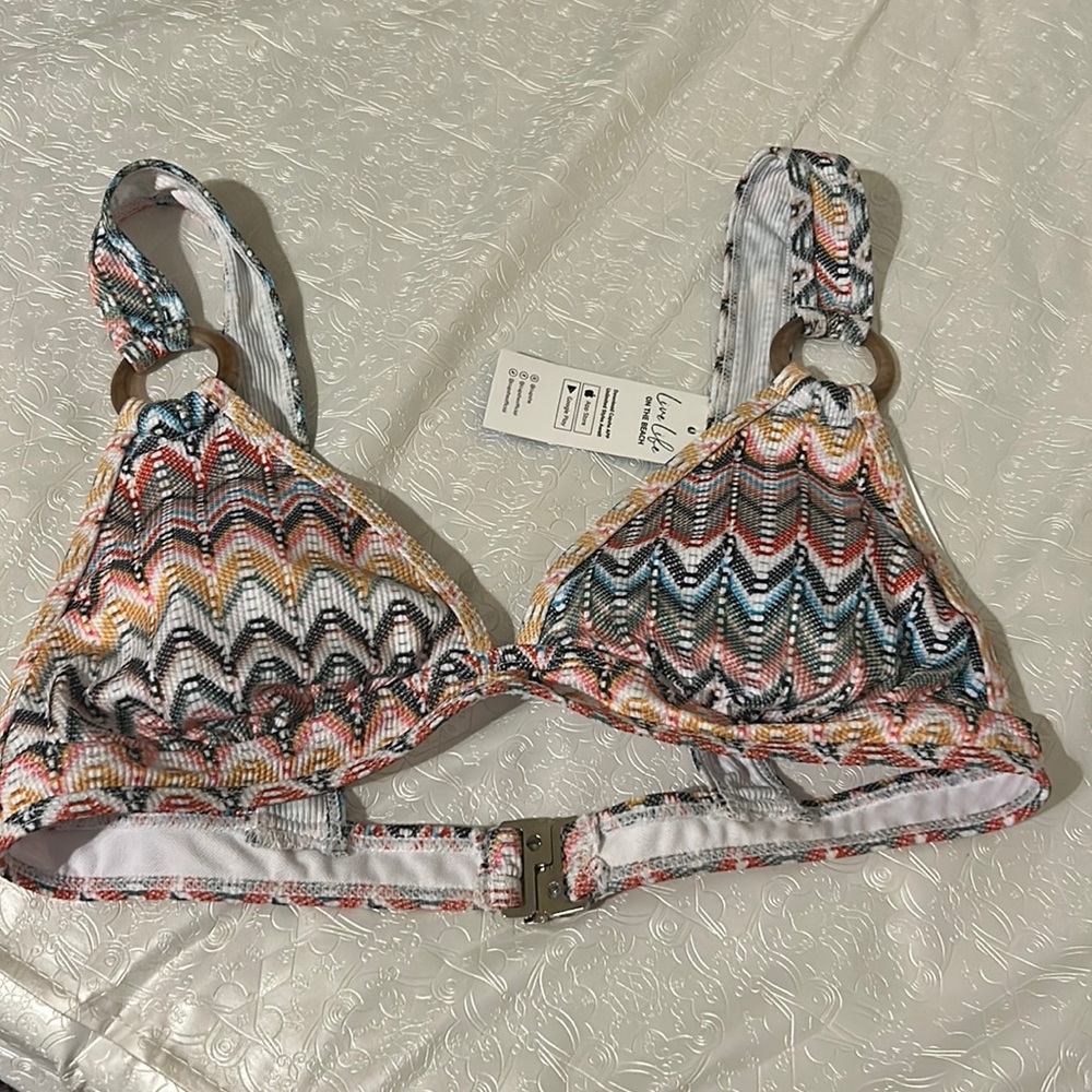 Triangle bikini top with wooden circle and stripes size medium brand,  cupshe